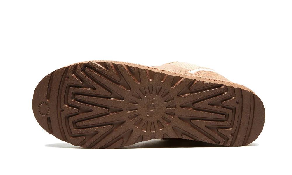 Podrážka tenisiek UGG Lowmel Rocky Oak – odolná gumová podrážka s protišmykovým vzorom.