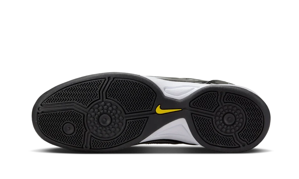 Nike Total 90 Black White