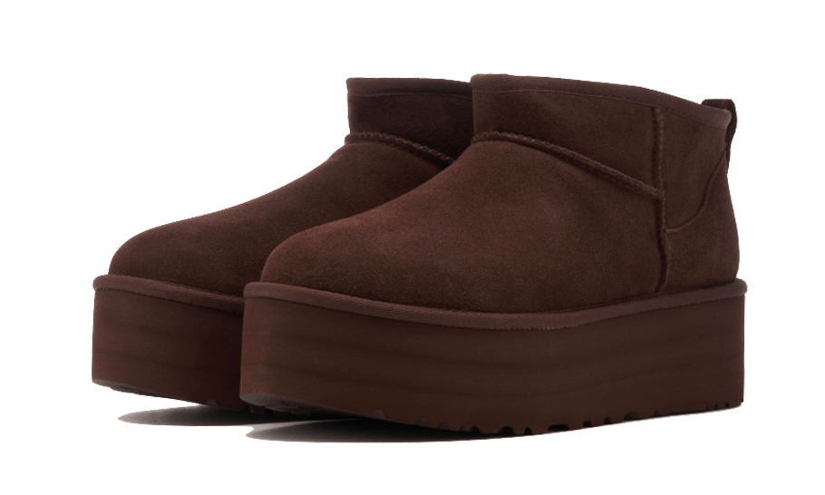 UGG Classic Ultra Mini Platform Burnt Cedar – pohľad na krátky strih, čisté línie a masívnu platformovú podrážku.