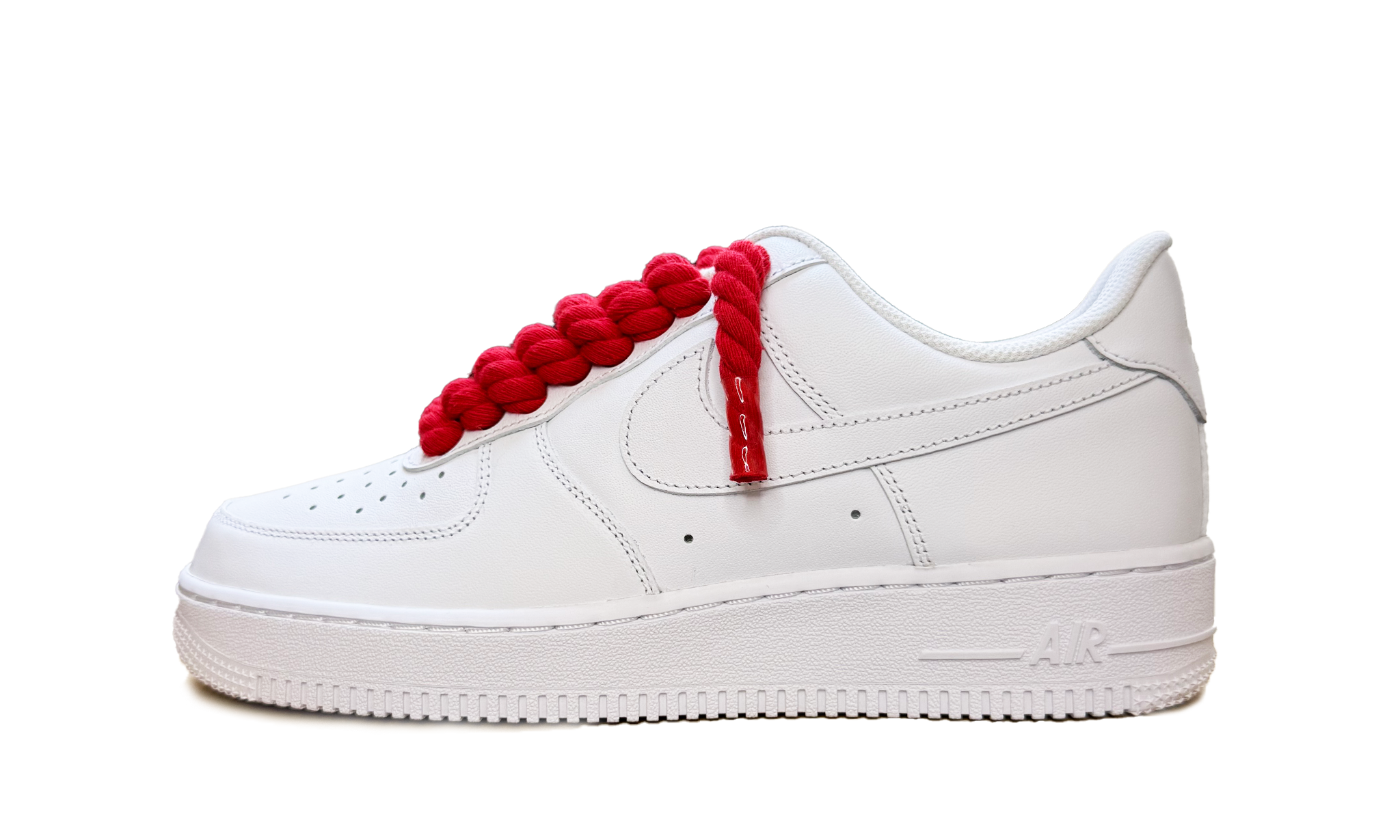 Custom Nike Air Force 1 Low White – biele tenisky s červenými rope šnúrkami a ikonickým logom Swoosh