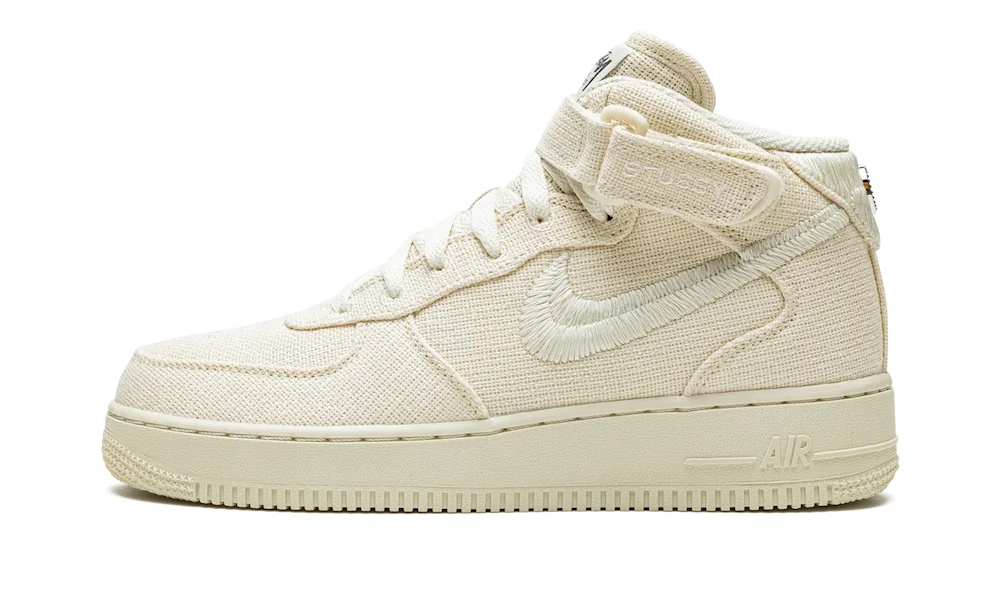 Nike Air Force 1 Low Pixel Grey Gold Chain