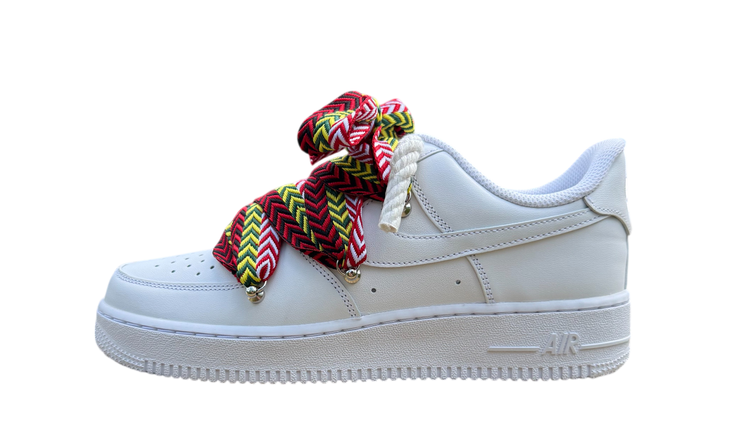 Custom Nike Air Force 1 White Lanvin Rope Laces Multicolor – biele tenisky s viacfarebnými lanvin šnúrkami a ikonickým Swoosh logom.