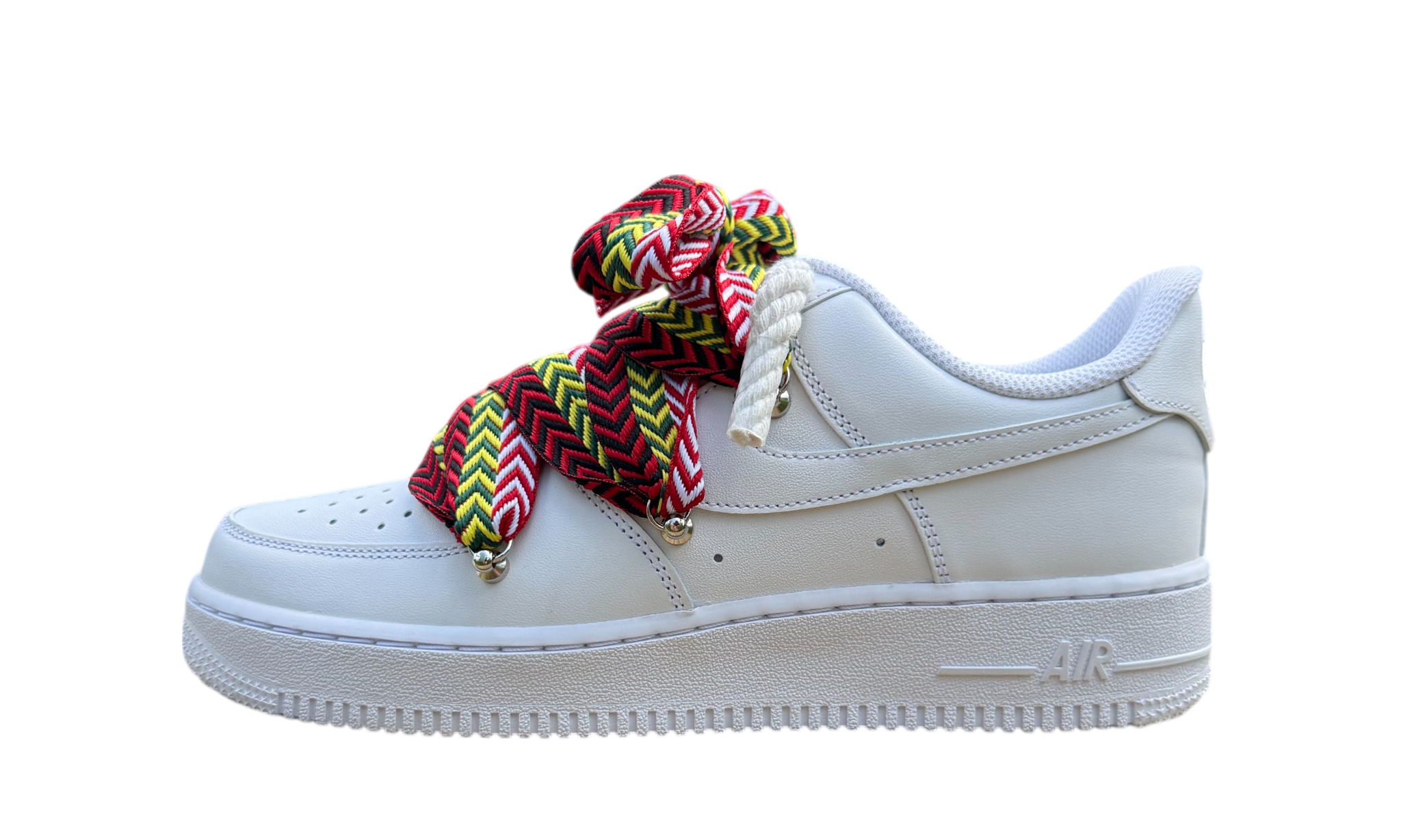 Custom Nike Air Force 1 White Lanvin Rope Laces Multicolor – biele tenisky s viacfarebnými lanvin šnúrkami a ikonickým Swoosh logom.
