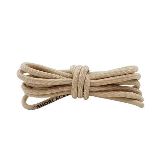 White Over Laces – hnedé šnúrky s minimalistickým dizajnom, vhodné do klasických tenisiek aj custom Air Force 1 Low Overlaced.