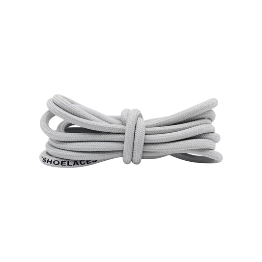 White Over Laces – sivé šnúrky s minimalistickým dizajnom, vhodné do klasických tenisiek aj custom Air Force 1 Low Overlaced.