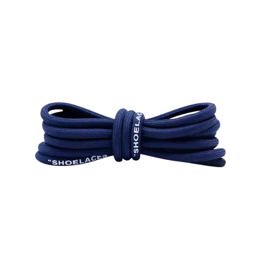 White Over Laces – tmavo-modré šnúrky s minimalistickým dizajnom, vhodné do klasických tenisiek aj custom Air Force 1 Low Overlaced.