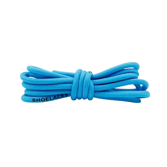 White Over Laces – modré šnúrky s minimalistickým dizajnom, vhodné do klasických tenisiek aj custom Air Force 1 Low Overlaced.