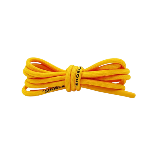 White Over Laces – žlté šnúrky s minimalistickým dizajnom, vhodné do klasických tenisiek aj custom Air Force 1 Low Overlaced.