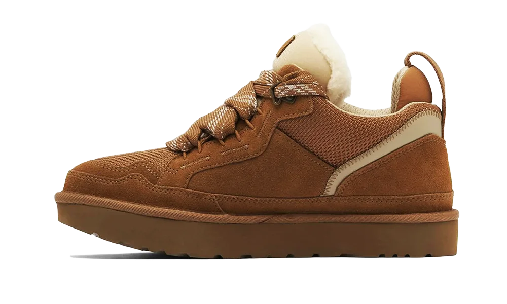 UGG Lowmel Chestnut tenisky – bočný pohľad na semišový zvršok v ikonickej hnedej farbe Chestnut a masívnu podrážku.