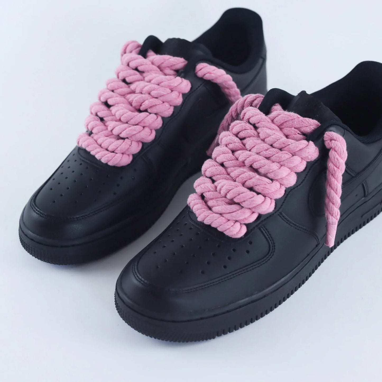 air-force-1-black-with-pink-rope-laces