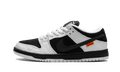 Nike SB Dunk Low TIGHTBOOTH