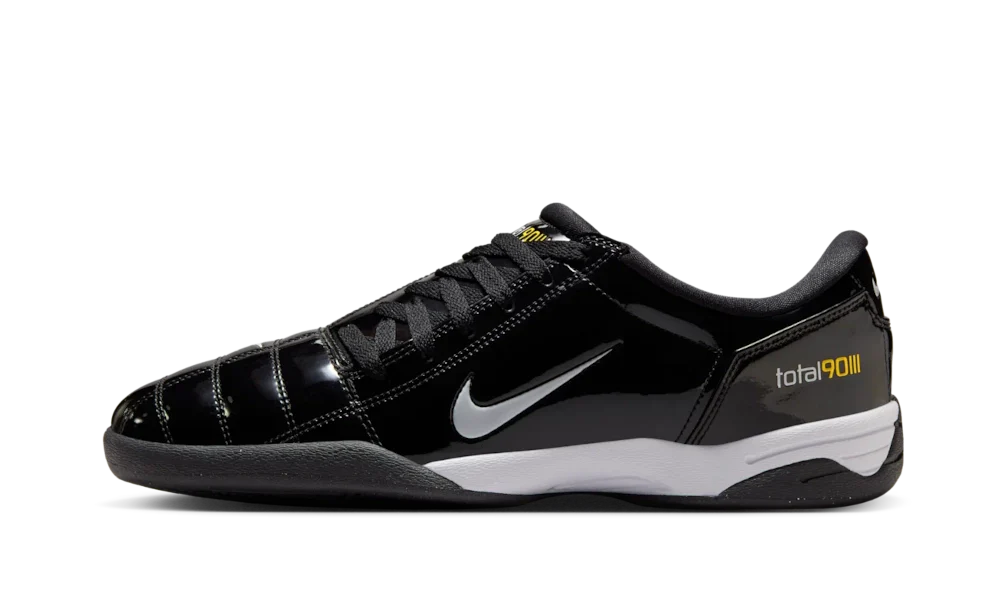 Nike Total 90 Black White