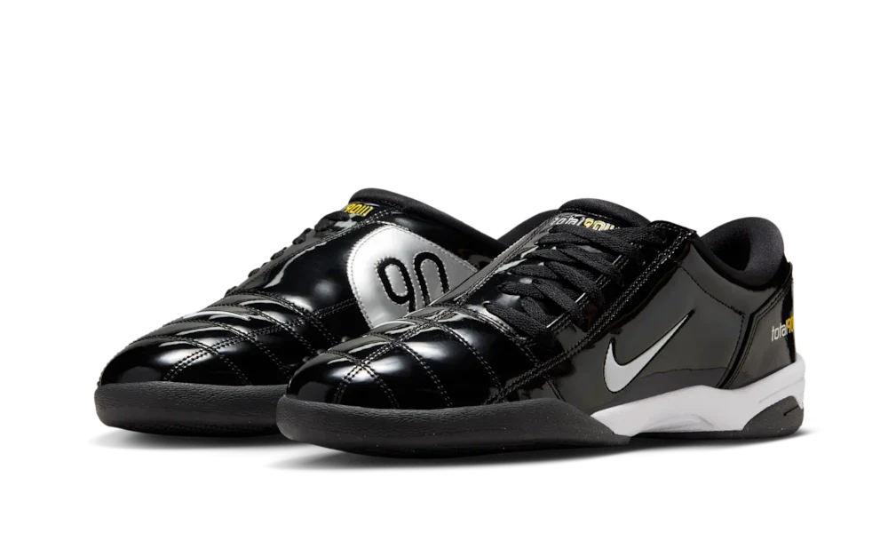 Nike Total 90 Black White