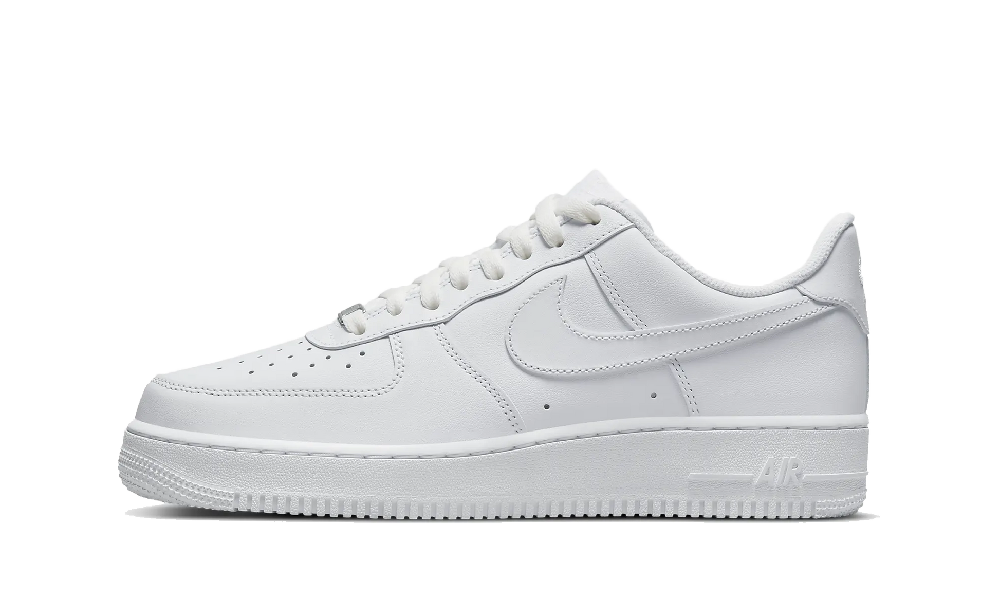 Biele tenisky Nike Air Force 1 Low '07 White – detail bočného profilu s ikonickým Swoosh logom a koženým zvrškom