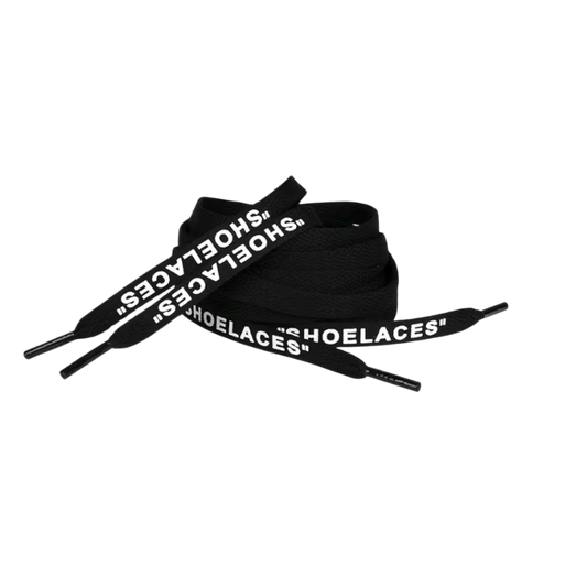 Off-White Flat Laces Black – čierne ploché šnúrky s nápisom "SHOELACES", ideálne pre Nike Air Force 1 a streetwear look.
