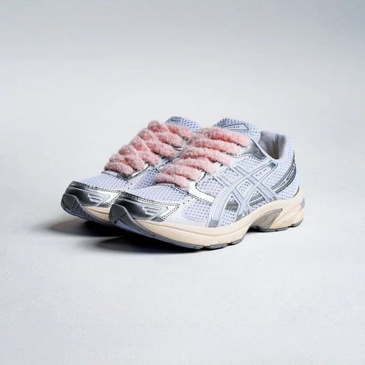 Fluffy Laces Light Pink – svetloružové nadýchané šnúrky do tenisiek Nike Air Force 1, jemný a štýlový doplnok pre custom sneakers.