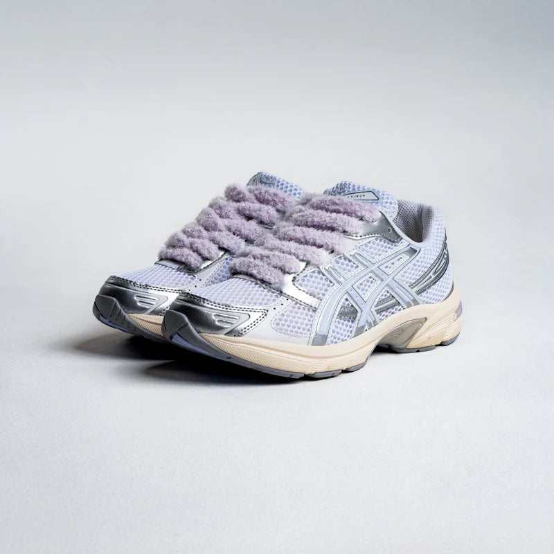 Fluffy Laces Purple – fialové nadýchané šnúrky do tenisiek Nike Air Force 1, výrazný doplnok pre custom sneakers.