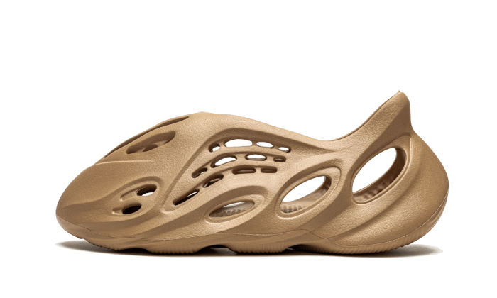 Yeezy Foam RNNR MX Carbon